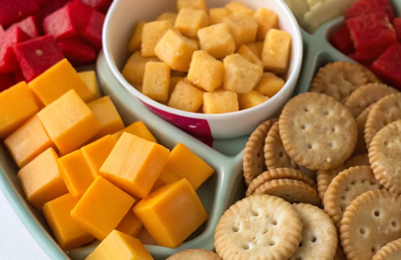 toddler snacks with cheese and crackers
